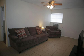 Conveniently Located Apartment Near the Fort Sill Entrance Gate!